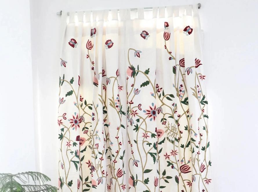 Embroiderd Curtains